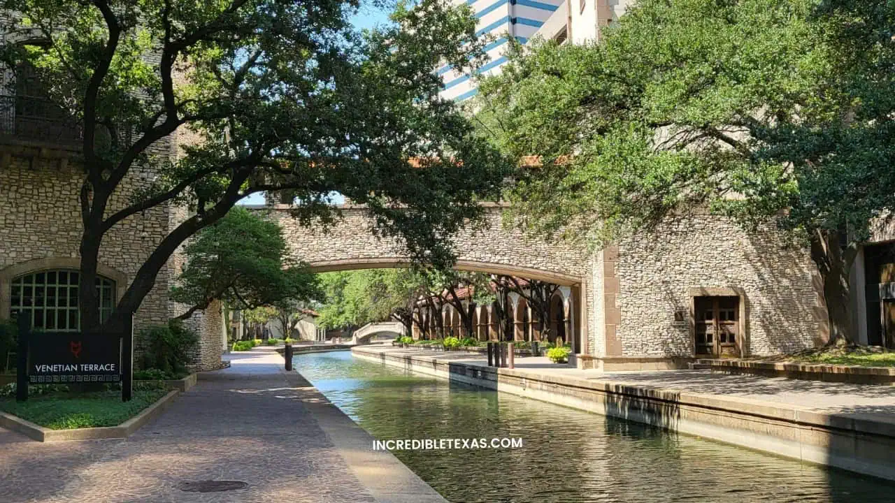 Mandalay Canals Irving Texas