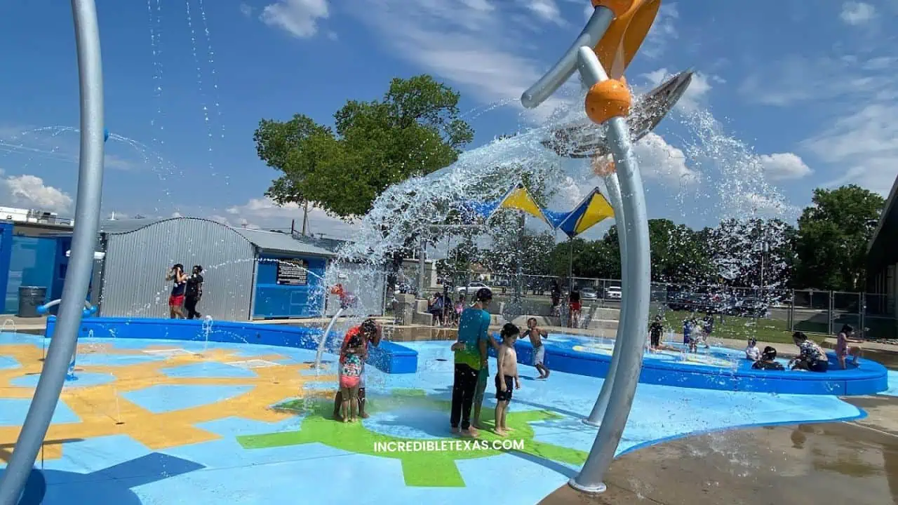 Splash Factory Outdoor Waterpark Playground Grand Prairie TX