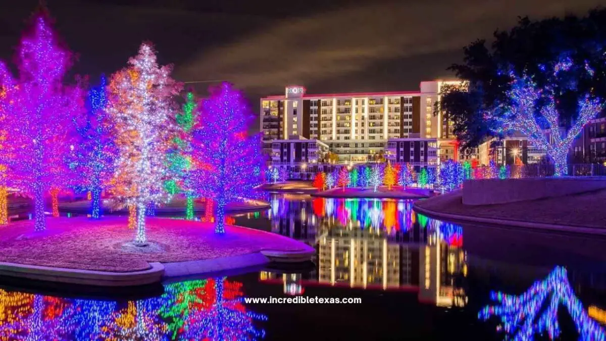 Vitruvian Lights in Addison Texas - Christmas Lights in Dallas TX