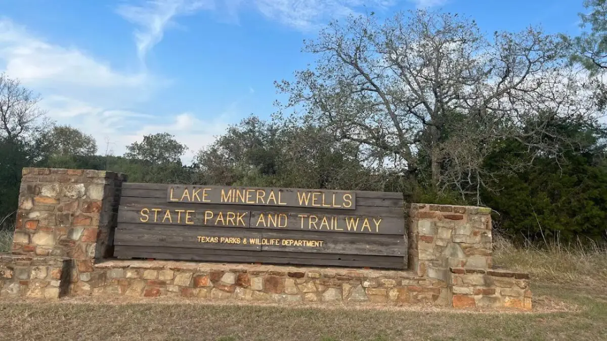 Lake Mineral Wells State Park