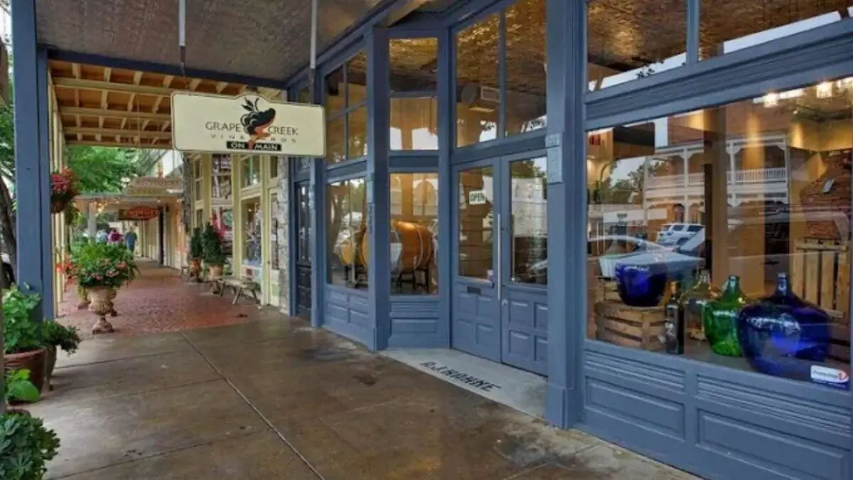 grape creek vineyards on main - Texas Hill Country Vineyards